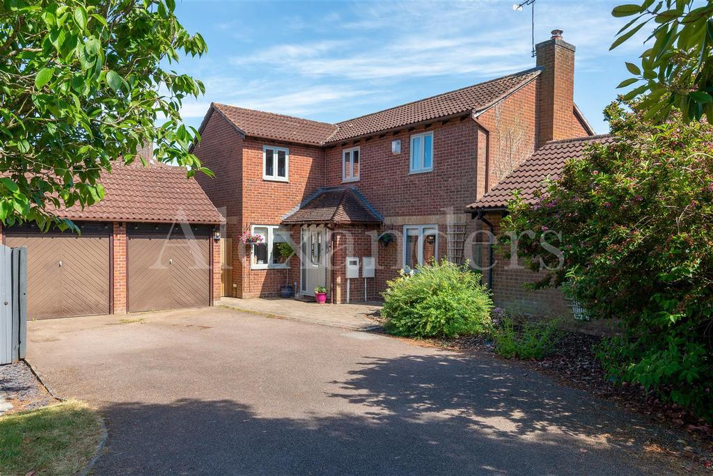 Stoneley Road, Stoke Golding 4 bed detached house for sale £539,950
