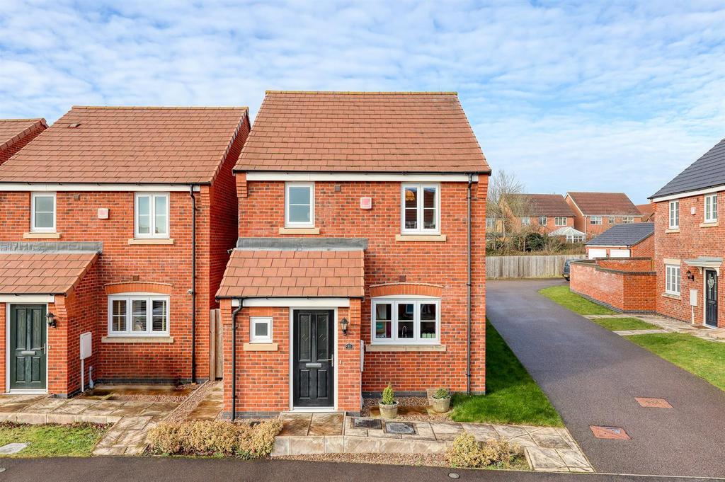 Aitken Way, Loughborough 3 bed house for sale £299,950