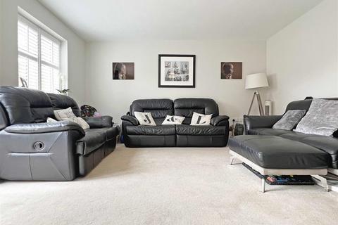 19 Crab Apple Drive, Black Notley, Braintree, CM77 8FW