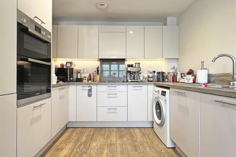 19 Crab Apple Drive, Black Notley, Braintree, CM77 8FW