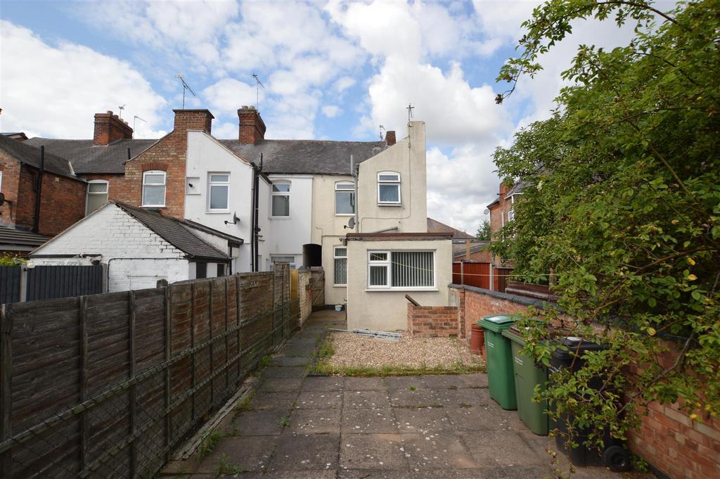 Countesthorpe Road, Wigston, Leicestershire 2 bed end of terrace house