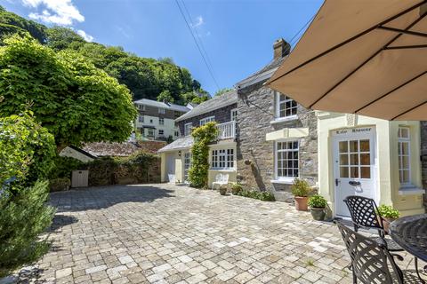 Lily House The Coombes, Polperro, Looe, PL13 2RG