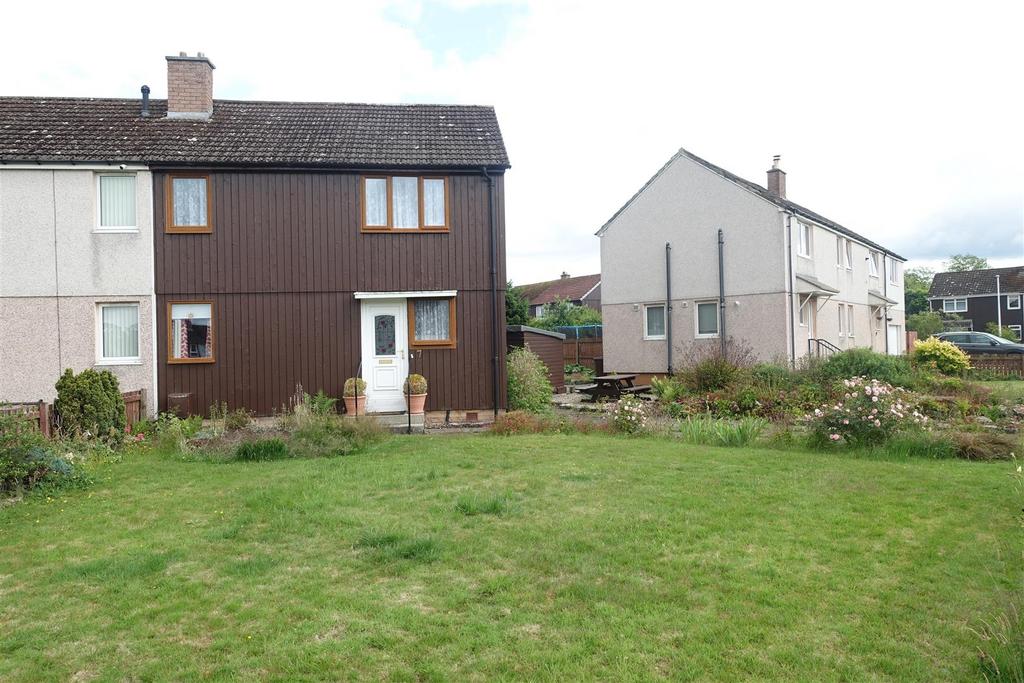 Chapelton Avenue, Polbeth, West Calder 3 bed house for sale £120,000