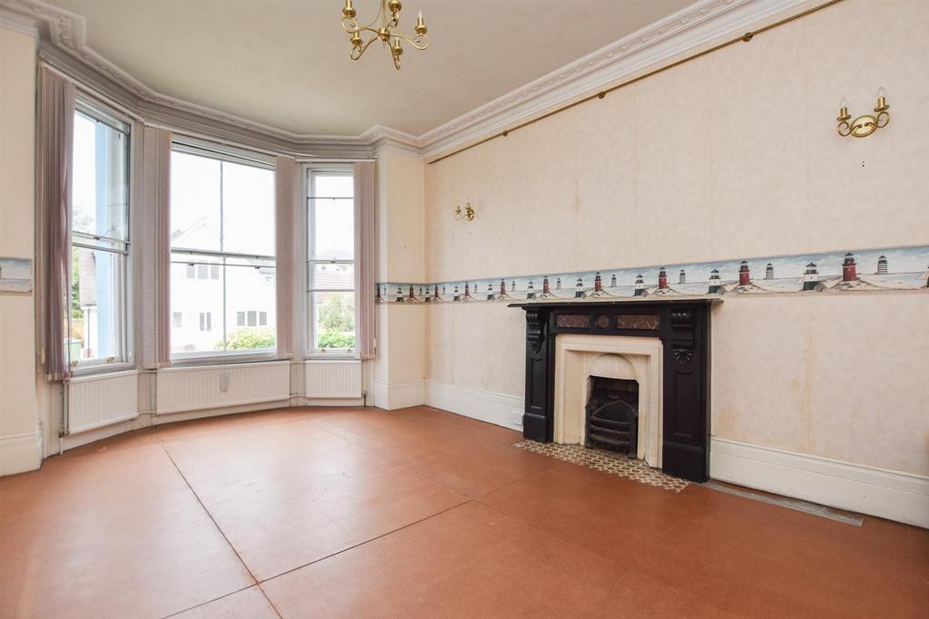 Fearon Road, Hastings 4 bed detached house for sale £600,000