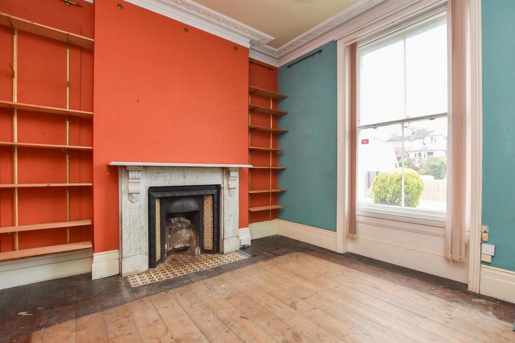 Fearon Road, Hastings 4 bed detached house for sale £600,000