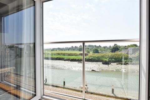 1 bedroom apartment for sale, Rock Channel Quay, Rye