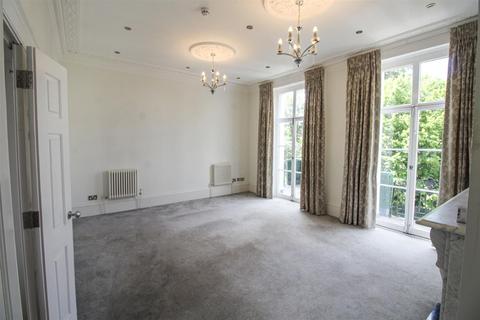 4 bedroom apartment to rent - Euston Place, Leamington Spa