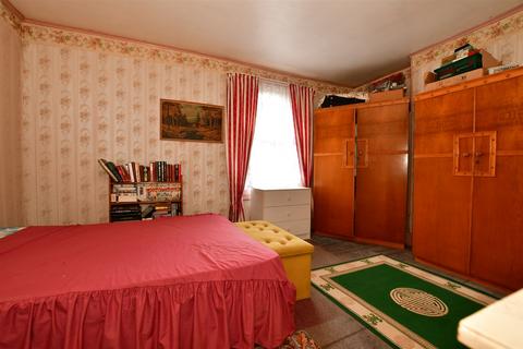 15 Park Street, Dover, CT16 1EP