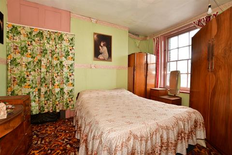 15 Park Street, Dover, CT16 1EP