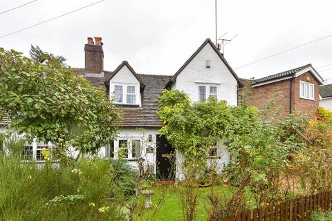 3 bedroom end of terrace house for sale, Duck Lane, Thornwood, Essex