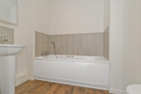 Flat 12, 4 Arneil Drive, Edinburgh, EH5 2GR