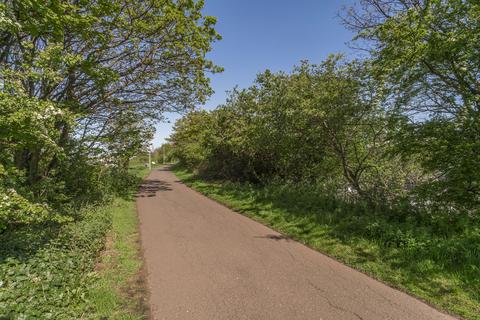 Flat 12, 4 Arneil Drive, Edinburgh, EH5 2GR
