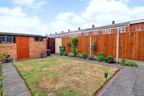 3 bedroom terraced house for sale, Cowslip Mead, Basildon, Essex SS14