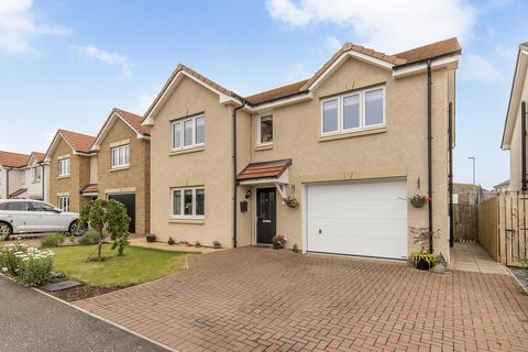 6 Alexander Gardens, Dunbar, EH42 1ZS