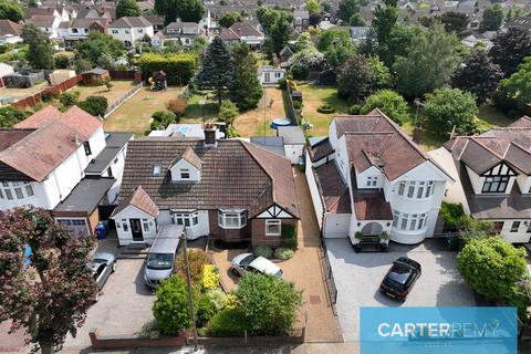 18 Chestnut Avenue, Grays, RM16 2UJ