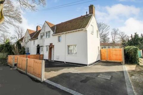 5 bedroom semi-detached house to rent, Bowthorpe Road, Norwich NR5