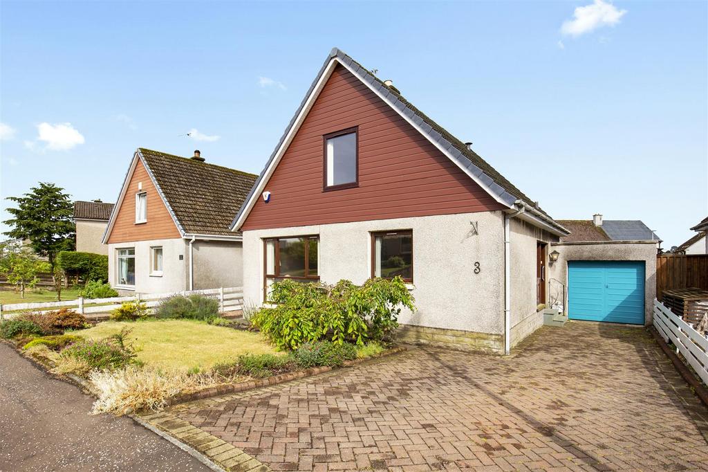 3 Hawthorn Bank, Carnock, KY12 9JS 3 bed detached house for sale £220,000