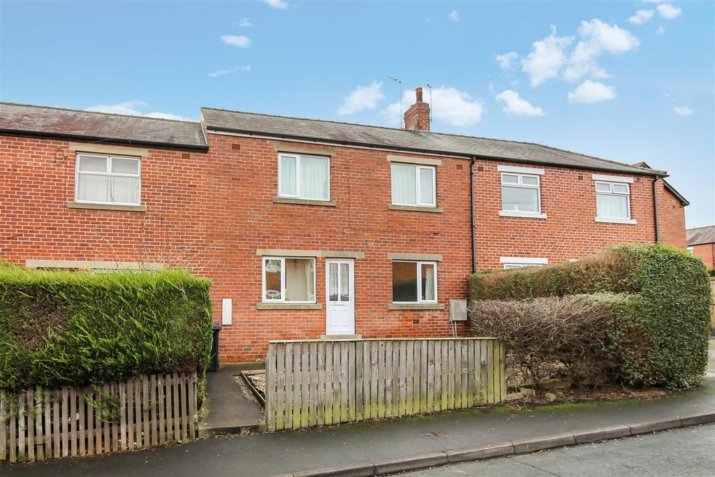 Ambrose Road, Ripon 3 bed terraced house £750 pcm (£173 pw)