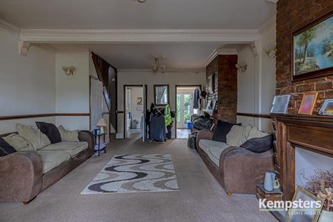 2 Kings Terrace, Fobbing, Stanford-le-hope, SS17 9HB