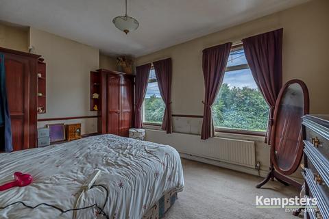 2 Kings Terrace, Fobbing, Stanford-le-hope, SS17 9HB