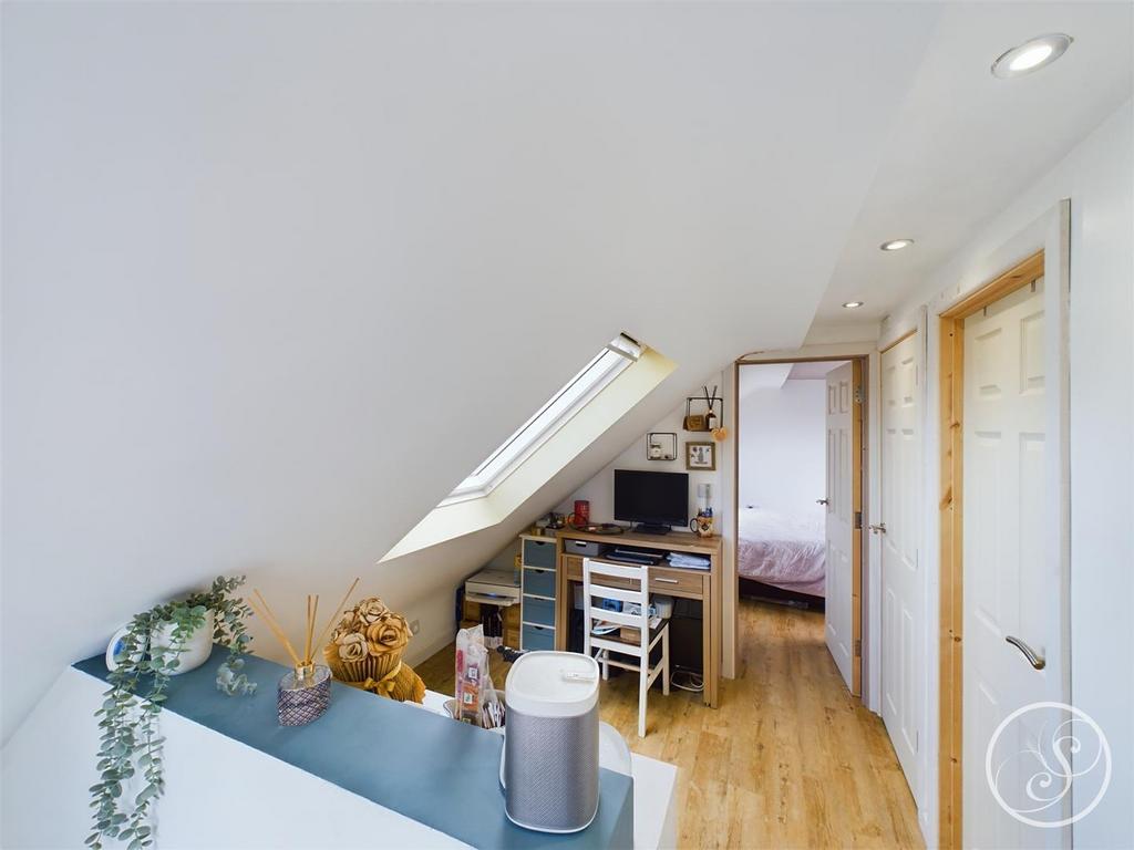 Study / 2nd Floor Landing