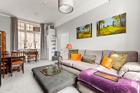2 bedroom ground floor flat for sale, Bouverie Road West, Folkestone, CT20
