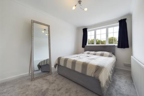 9 Darwin Close, Cheltenham, GL51 0UE