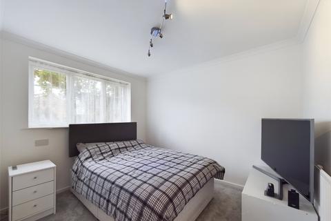 9 Darwin Close, Cheltenham, GL51 0UE