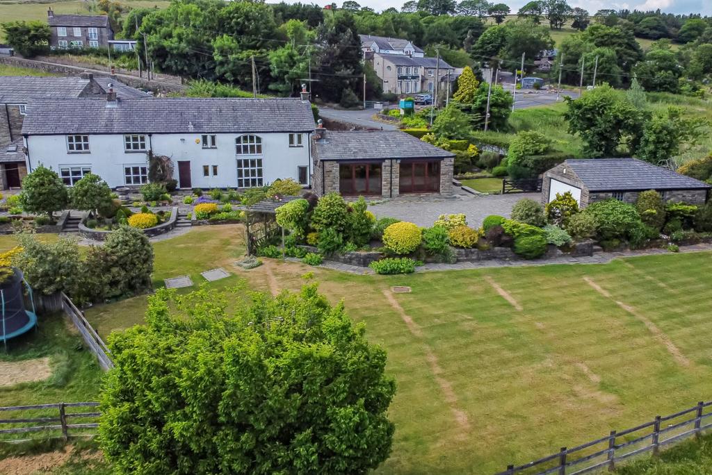 Rochdale Road, Denshaw, Saddleworth, OL3 4 bed detached house for sale