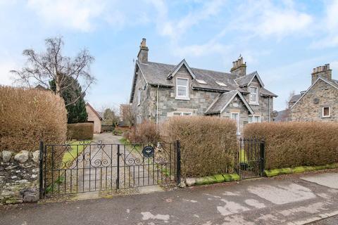 Novar Home Street, Aberfeldy, PH15 2AJ