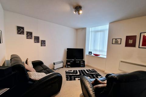 2 bedroom flat for sale, Mellor Street, Lees, Oldham, OL4