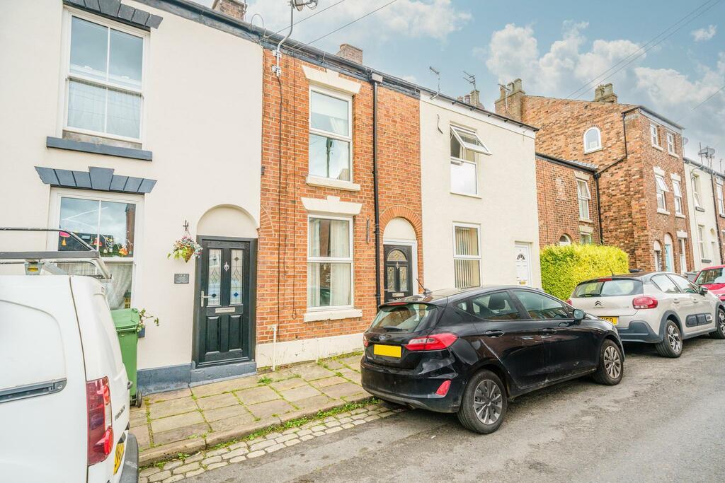 Peel Street, SK11 8BH 2 bed terraced house for sale £199,950