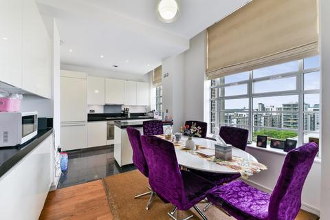 3 bedroom apartment for sale, Wallis House, Brentford, London TW8