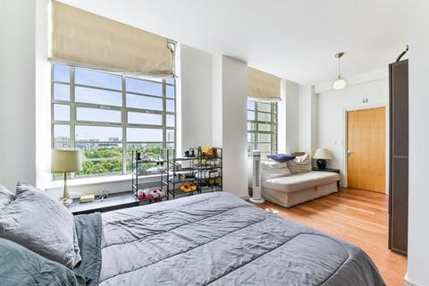 Apartment 703, Wallis House Great West Road, Brentford, TW8 0HE