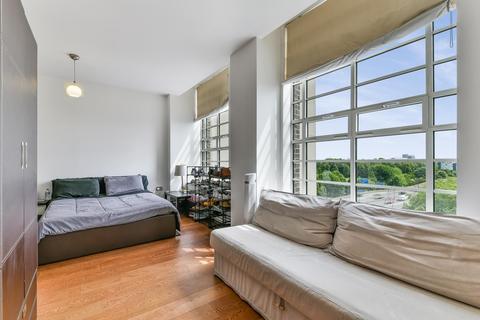 Apartment 703, Wallis House Great West Road, Brentford, TW8 0HE