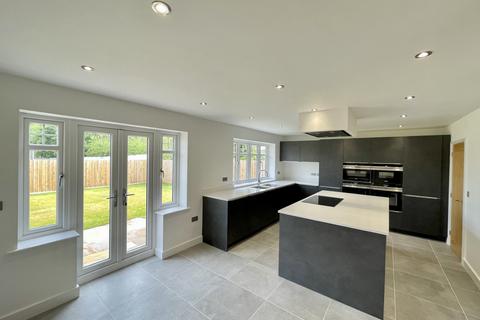 4 bedroom detached house for sale, Long Bank, Bewdley, Worcestershire DY12