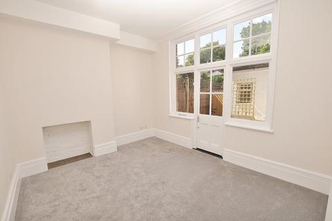 2 bedroom apartment for sale, Epsom Road, Guildford, Surrey, GU1