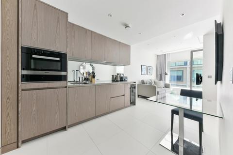 1 bedroom apartment to rent, Sugar Quay, Landmark Place, City, EC3R