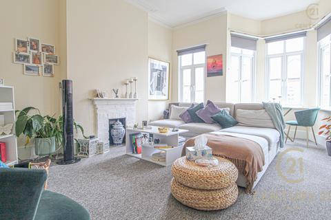 1 bedroom flat to rent, King Charles Road, Surbiton KT5