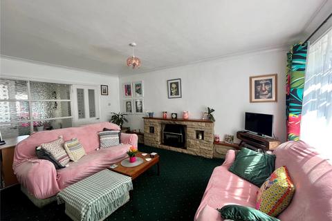 3 bedroom detached house for sale, Park Crescent, Rothwell, Leeds, West Yorkshire, LS26