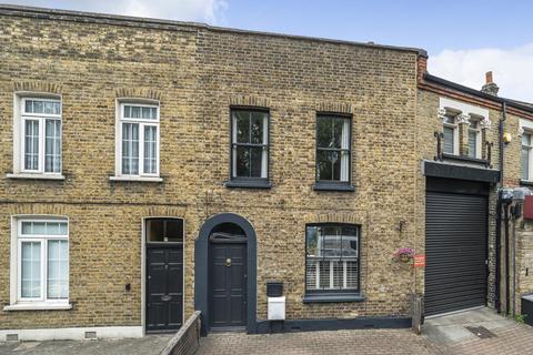 98 Albany Road, London, SE5 0DA