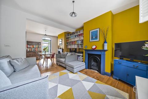 98 Albany Road, London, SE5 0DA