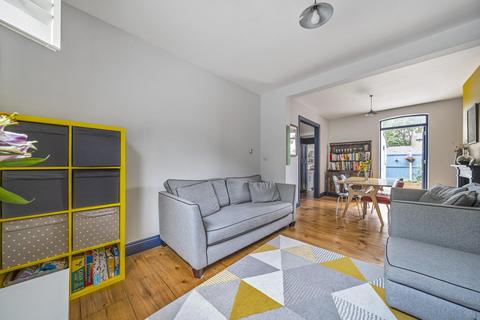98 Albany Road, London, SE5 0DA