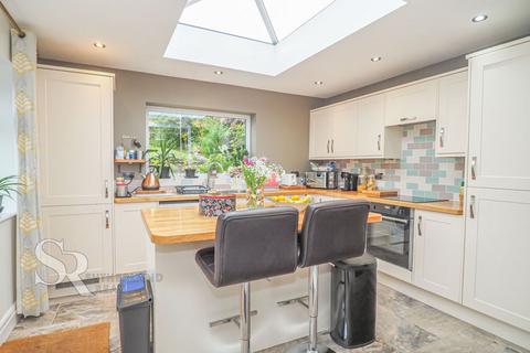 14 Buxton Road, Furness Vale, High Peak, SK23 7PF