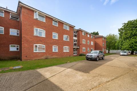 19 Cobblers Close, Farnham Royal, Slough, SL2 3DT