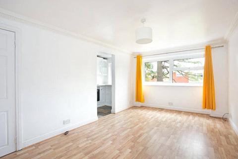 1 bedroom apartment for sale, The Cedars, Milton Road, Harpenden, Hertfordshire, AL5