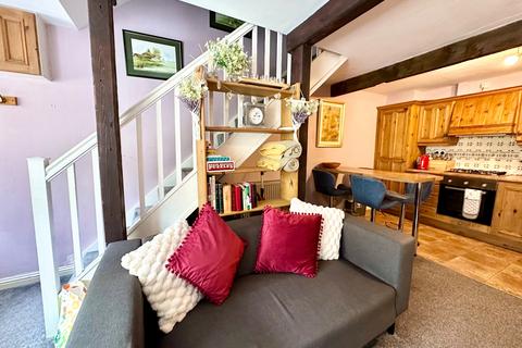 2 bedroom semi-detached house to rent, High Street, Luddenden, HX2 6PX