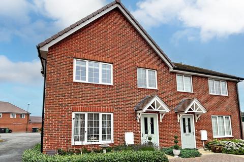 4 bedroom semi-detached house for sale, Bennett Gardens, Ferring, Worthing, West Sussex