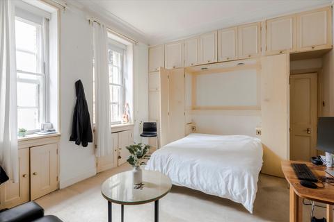 1 bedroom flat for sale, Berkeley House, Hay Hill, Mayfair, London, W1J.