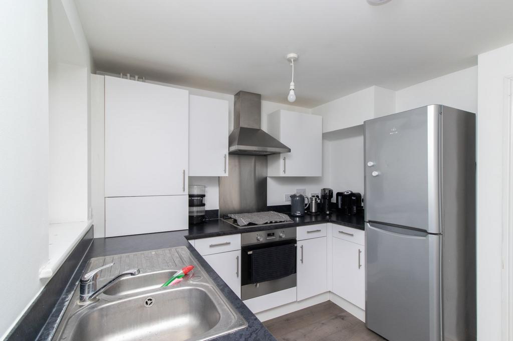 Castle Drive, Margate, CT9 3 bed end of terrace house for sale £290,000